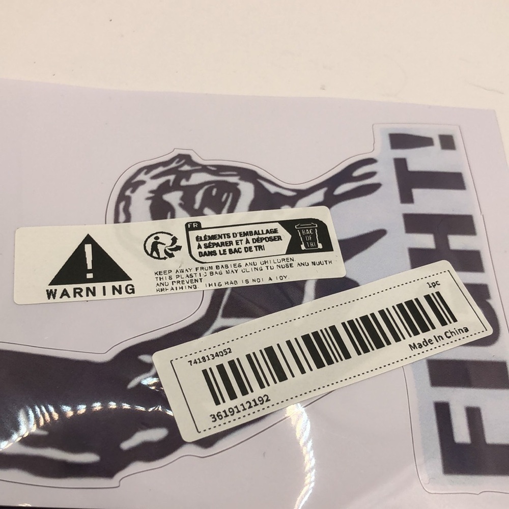 3/$25 Trump Vinyl Decal Sticker Raised Fist “Fight!” - Picture 7 of 7